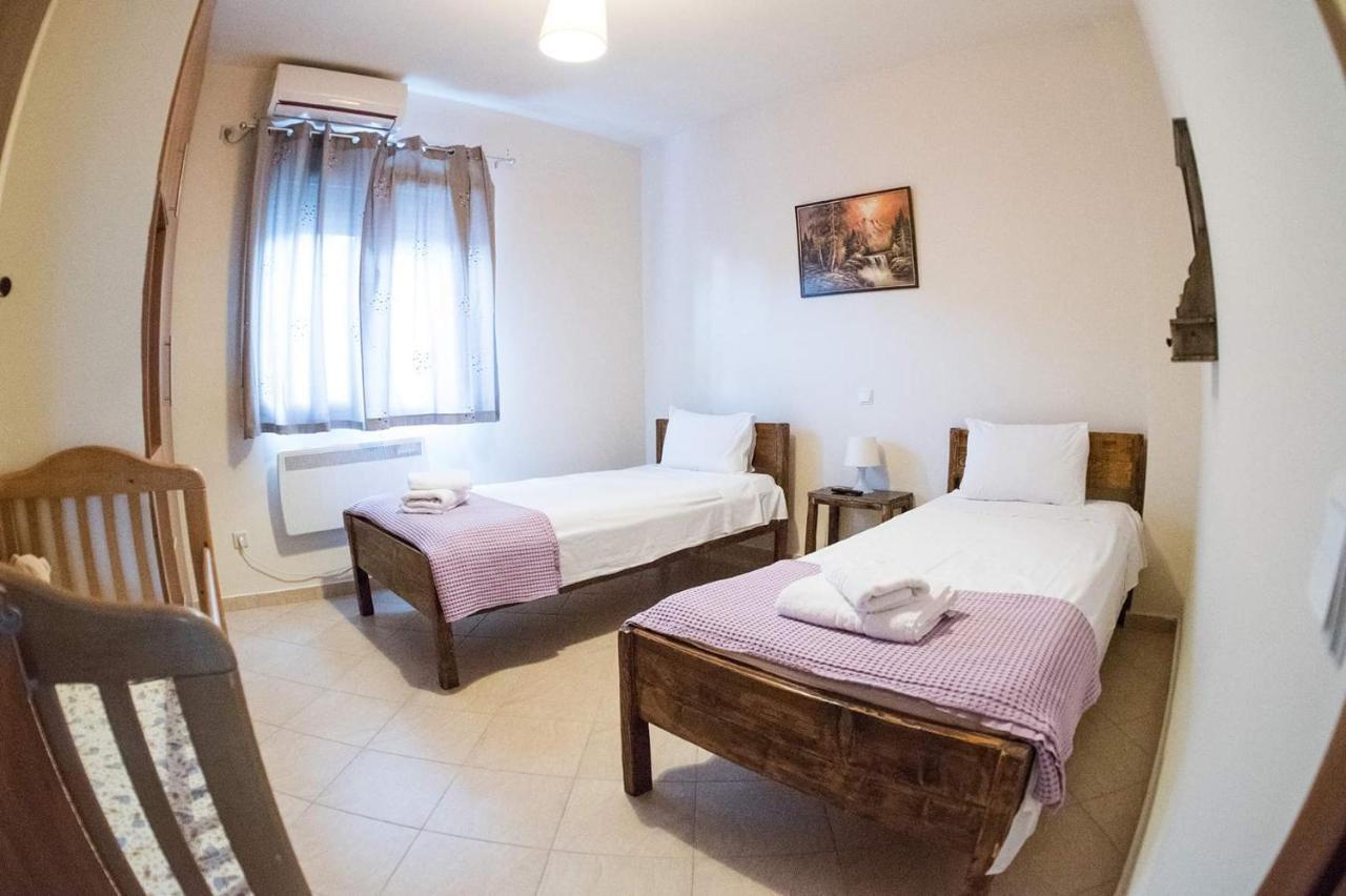 Agrelia Apartment Bagian luar foto