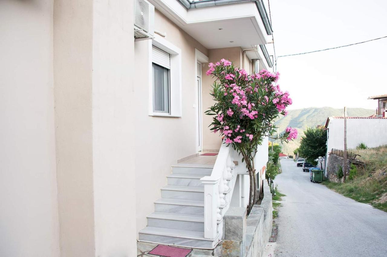 Agrelia Apartment Bagian luar foto