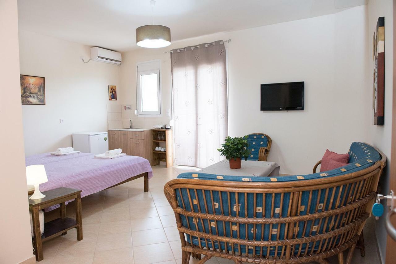 Agrelia Apartment Bagian luar foto